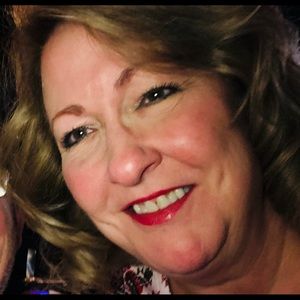 Meet your Posher, Denise